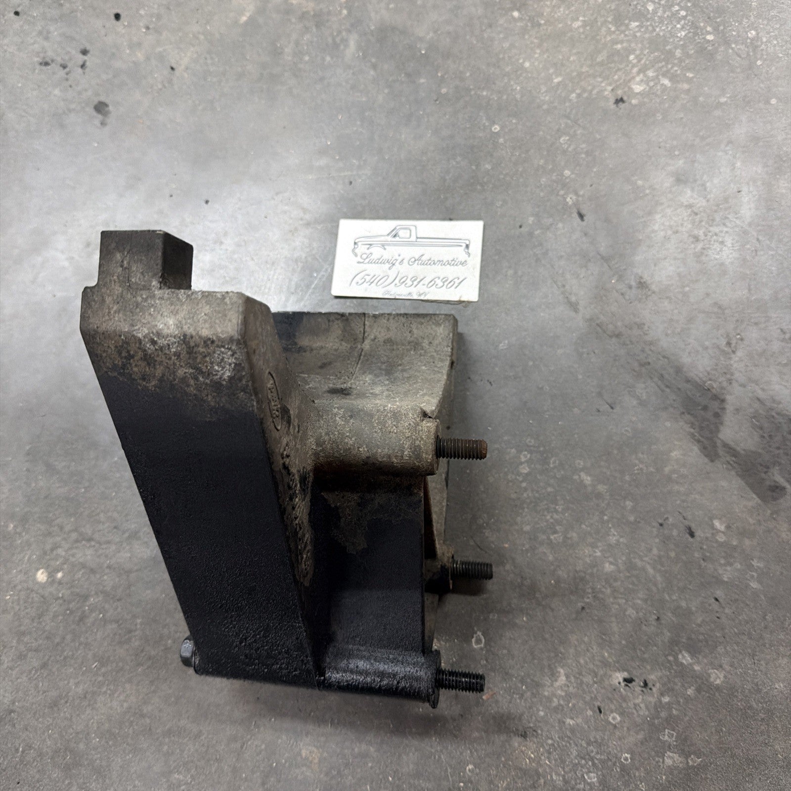 92-94 Ford 7.3 IDI Diesel Alternator Mounting Bracket 1992-1994 F3TA-10039-CB