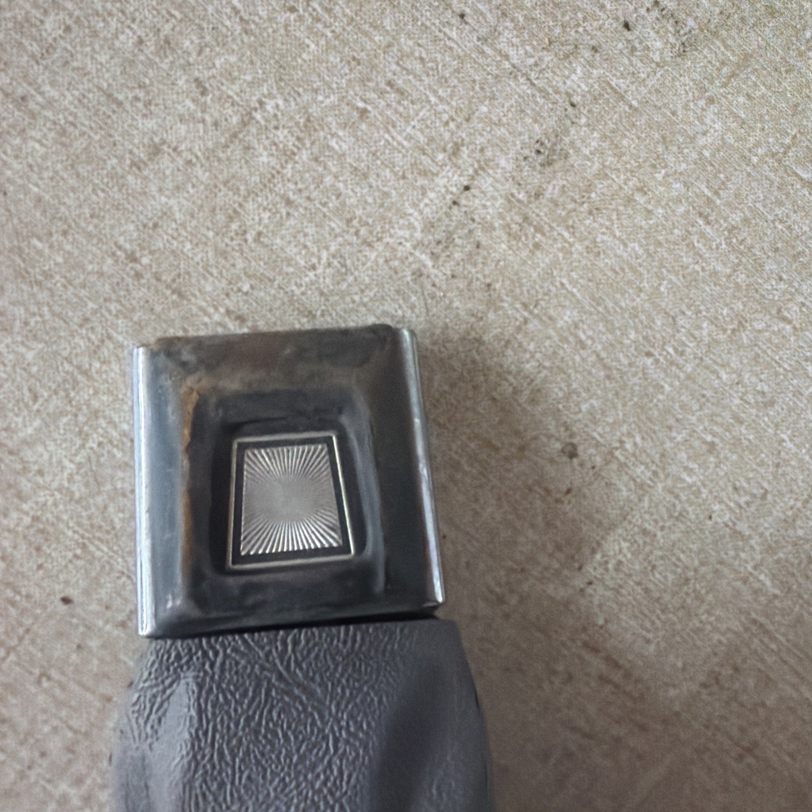 92-96 OBS Ford single cab bench seat Driver buckle F150 f250 f350 Opal