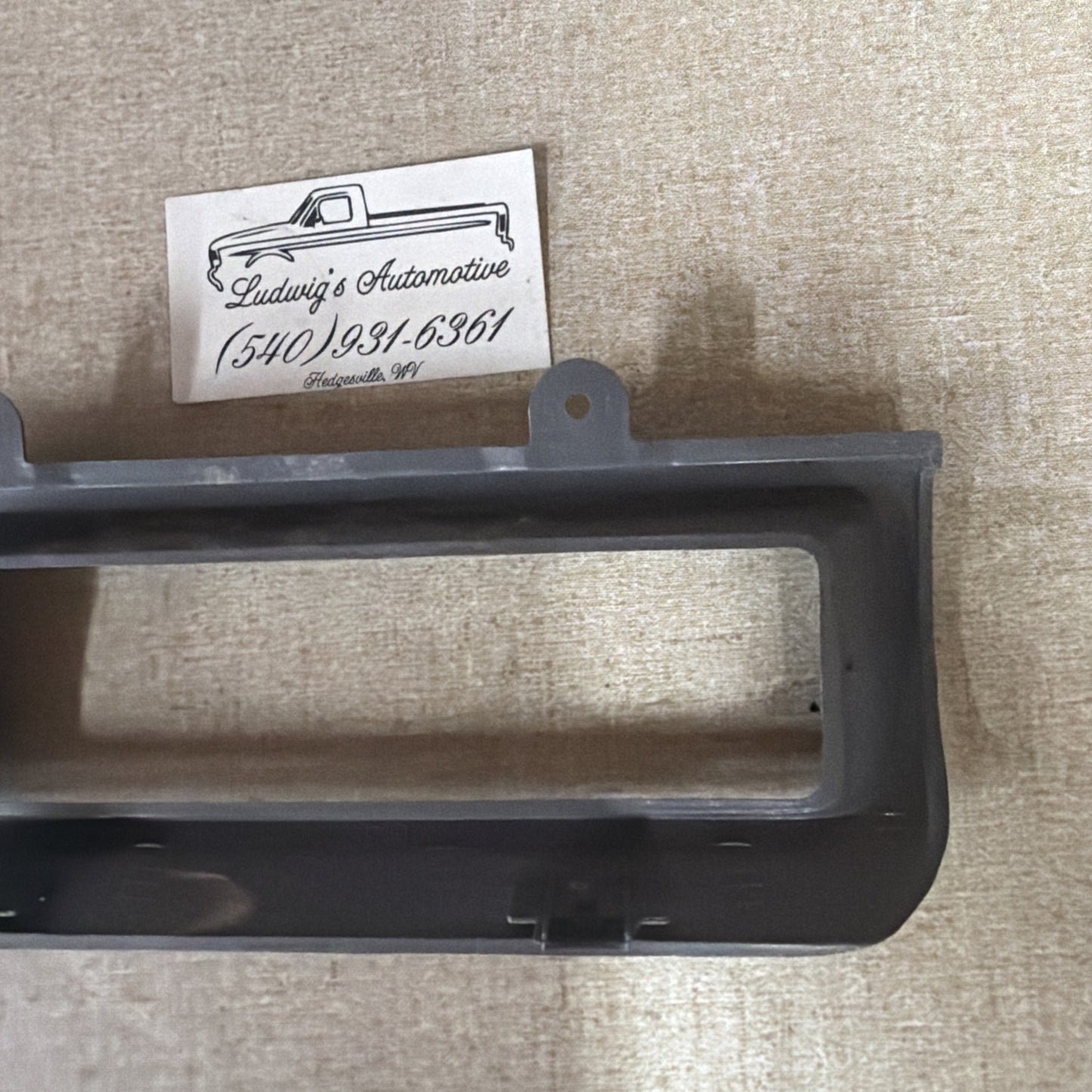 1992-1996 Ford F150 F250 F350 Bronco LIGHT Gray Climate Control Trim Bezel OEM