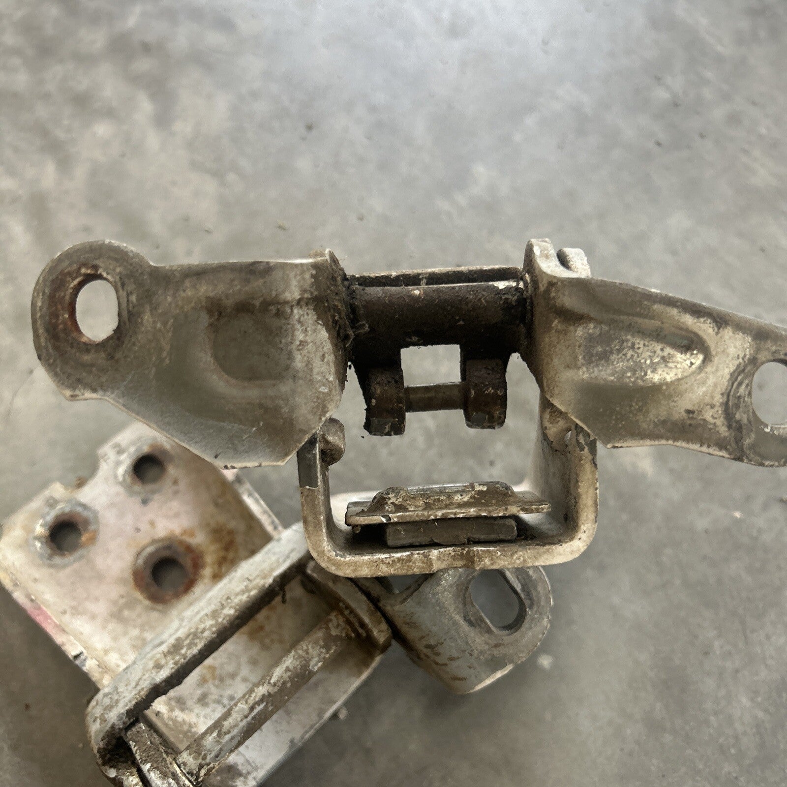 87 - 97 FORD OBS F150 F250 F350 PASSENGER SIDE FRONT DOOR HINGES SET OEM