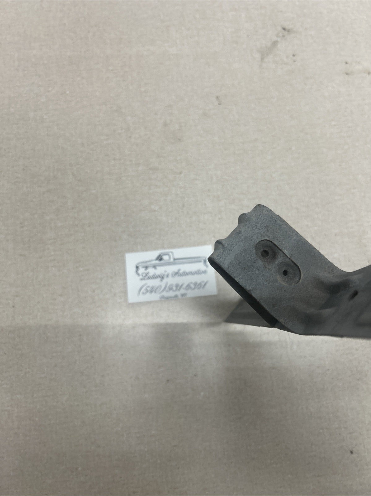 87 - 91 FORD F150 BRONCO F250 F350 DOOR PANEL ARMREST SUPPORT BRACKET RH LH OEM