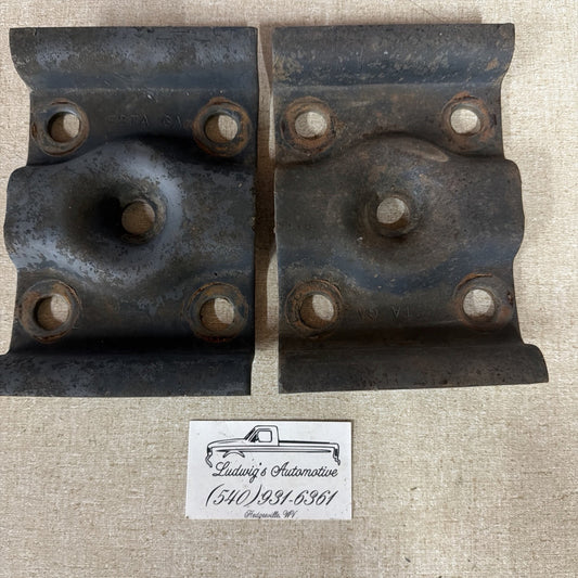 87-97 Ford F250 F350 Rear Axle Leaf Spring U Bolt Plate Set E2Ta-Ga