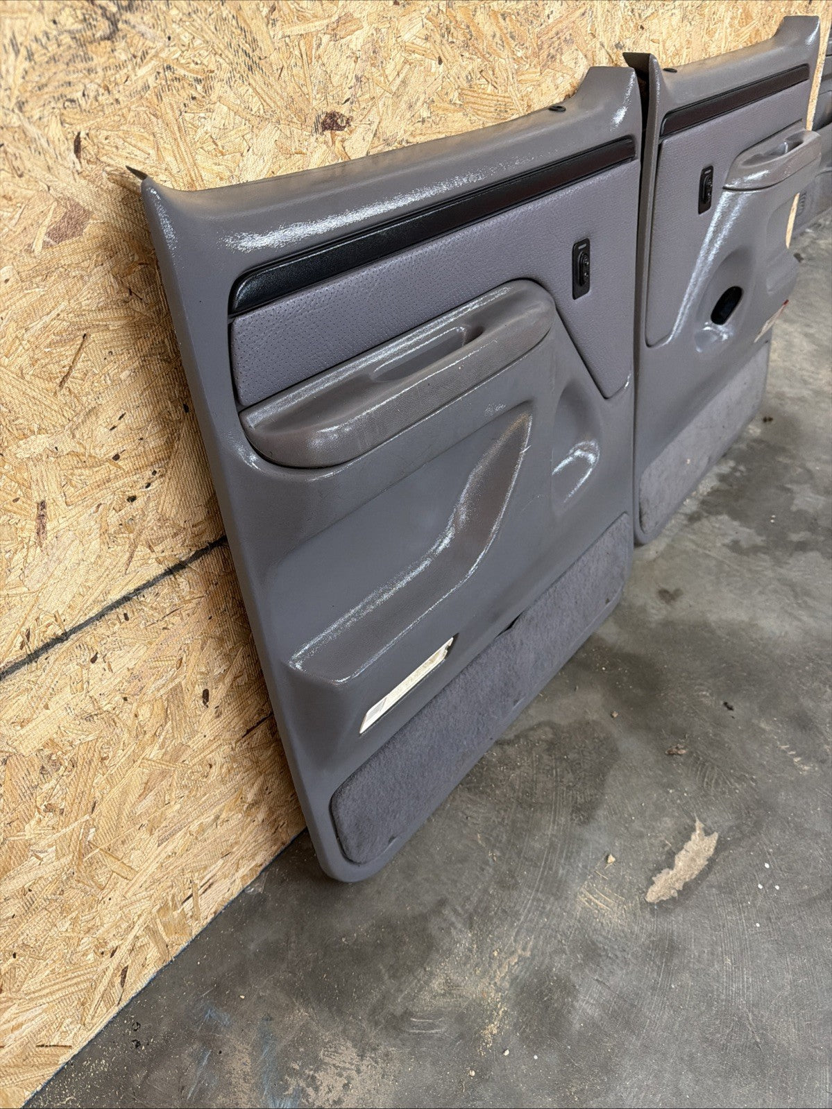 1994‑1997 OBS Ford F250 F350 Rear Crew Cab Door Panels POWER Opal Gray OEM PAIR