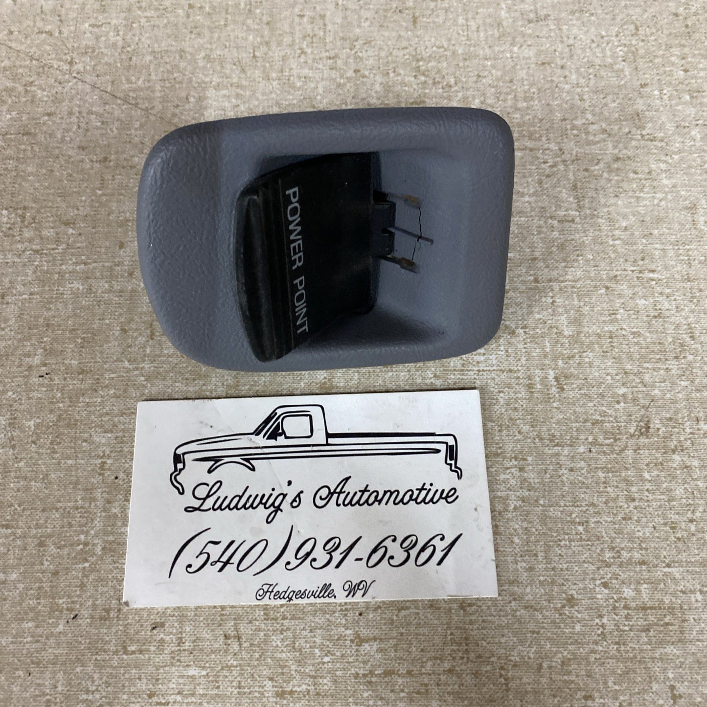 92-96 FORD F150 TRUCK DASH POWER POINT 12V POWER SOCKET GRAY F250 F350