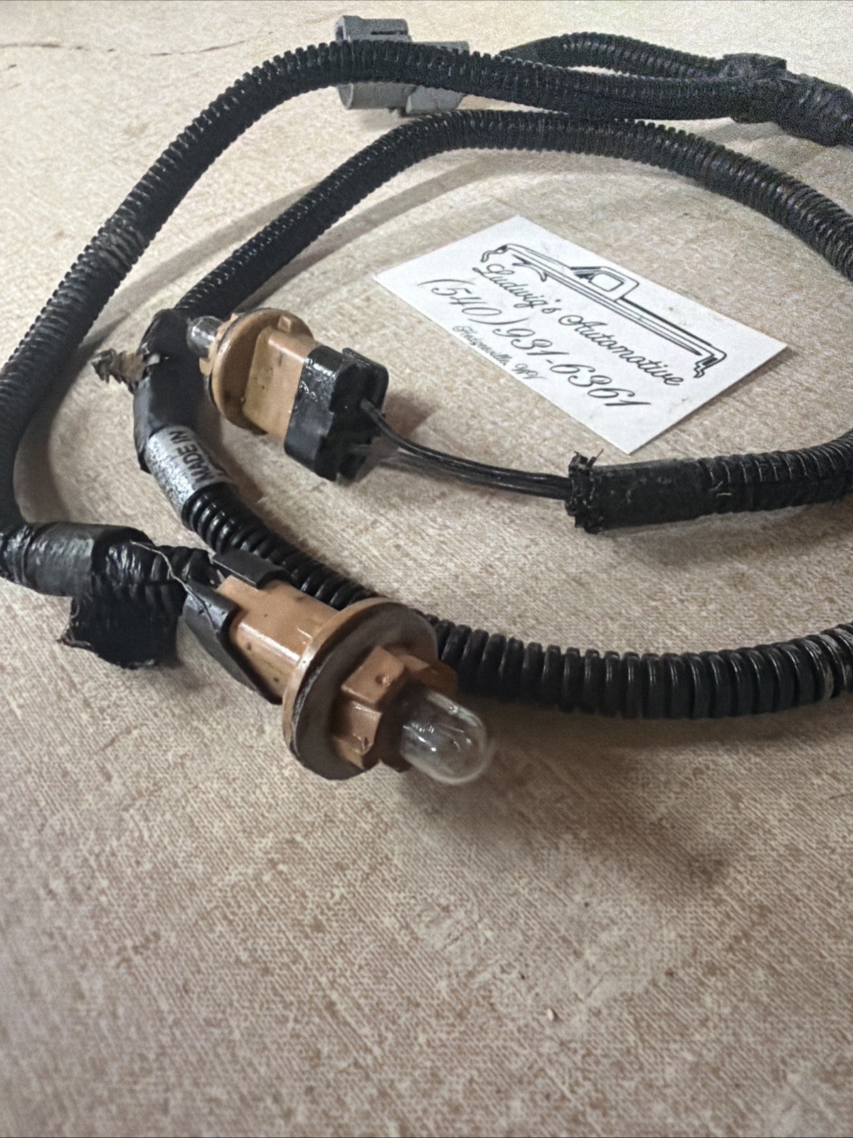 92-96 Ford F150 F250 F350 Pickup Only - Rear LICENSE PLATE Light WIRING HARNESS 