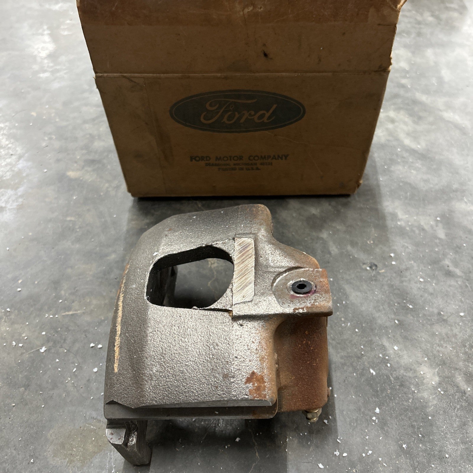 E6TZ-2B120-a Brake Caliper N.o.s. Ford 