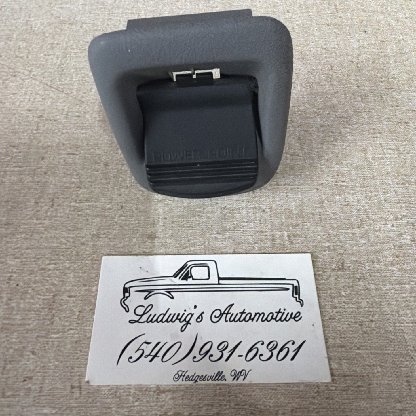 92-96 FORD F150 TRUCK DASH POWER POINT 12V POWER SOCKET GRAY F250 F350