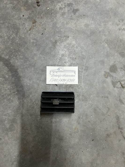 Ford OBS 92-96 F150 F250 F350 Bronco 97 F250 F350 Heat and A/C Dash Vent