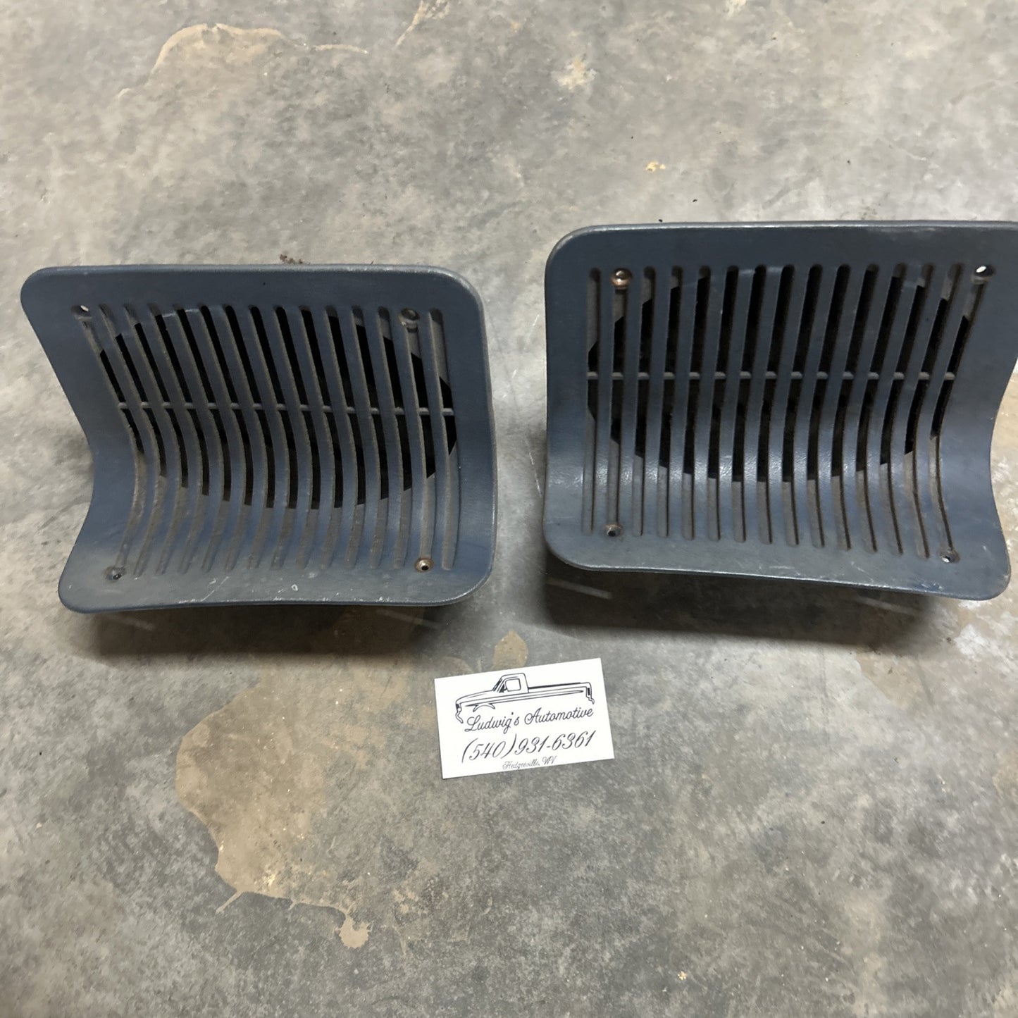 1992 - 1997 Ford F150 F250 F350 Rear Speaker Grilles & Speakers. Blue. OEM
