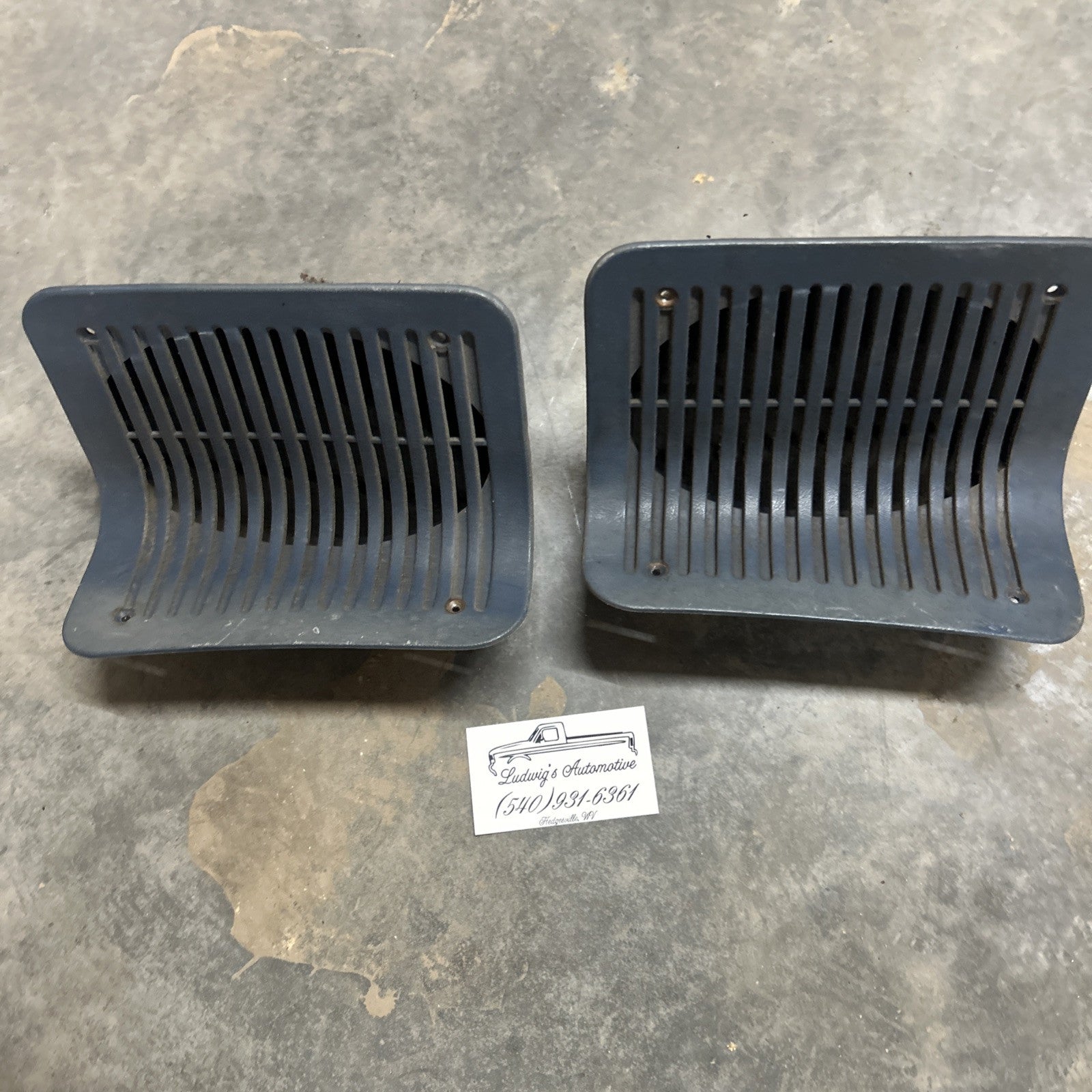 1992 - 1997 Ford F150 F250 F350 Rear Speaker Grilles & Speakers. Blue. OEM