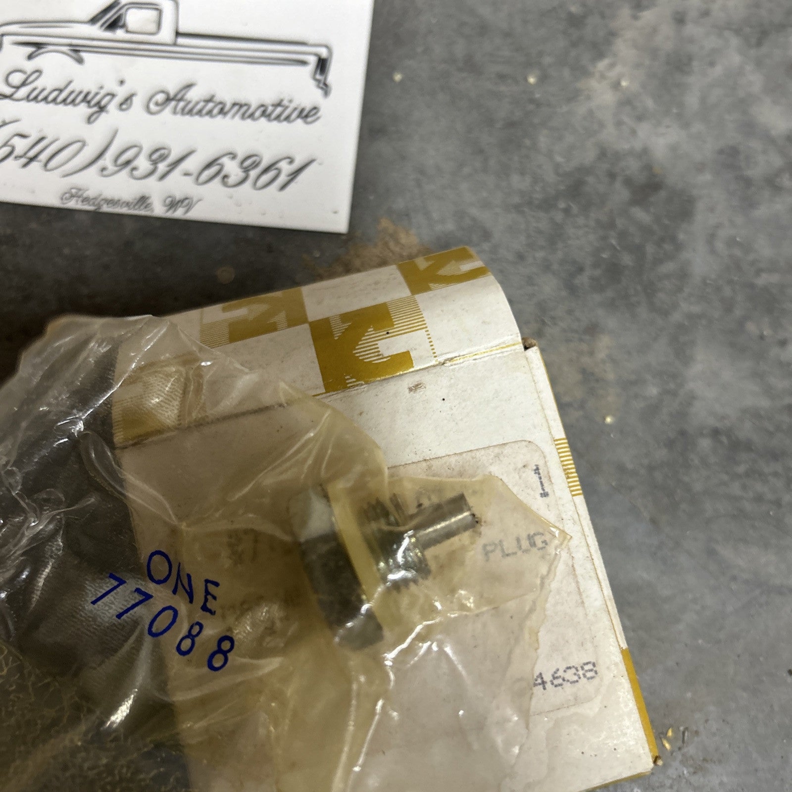 Zinc Magnetic Drain Plug 1/2"-20 thread Chevy Ford Mopar Oil/ Transmission Pan