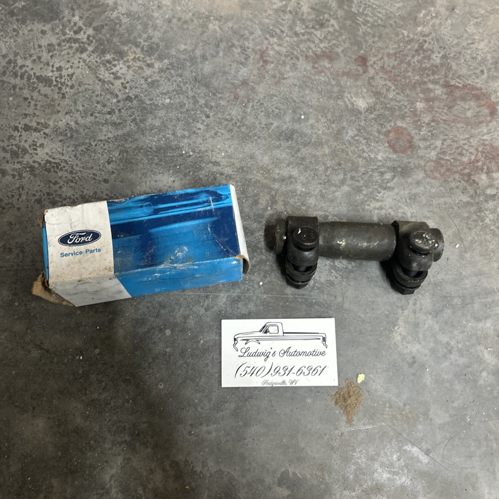 NOS OEM Ford E7tz-3281-b Tie Rod Sleeve Kit