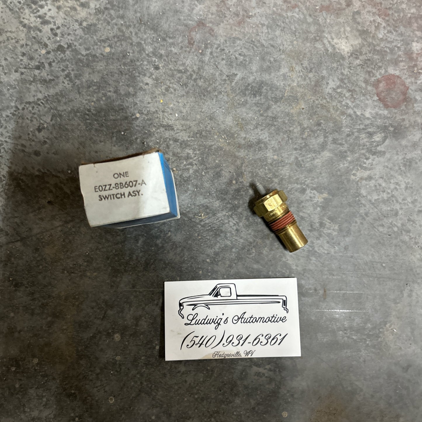 Genuine Ford Radiator Fan Coolant Temperature Switch Sender NOS E0ZZ-8B607-A