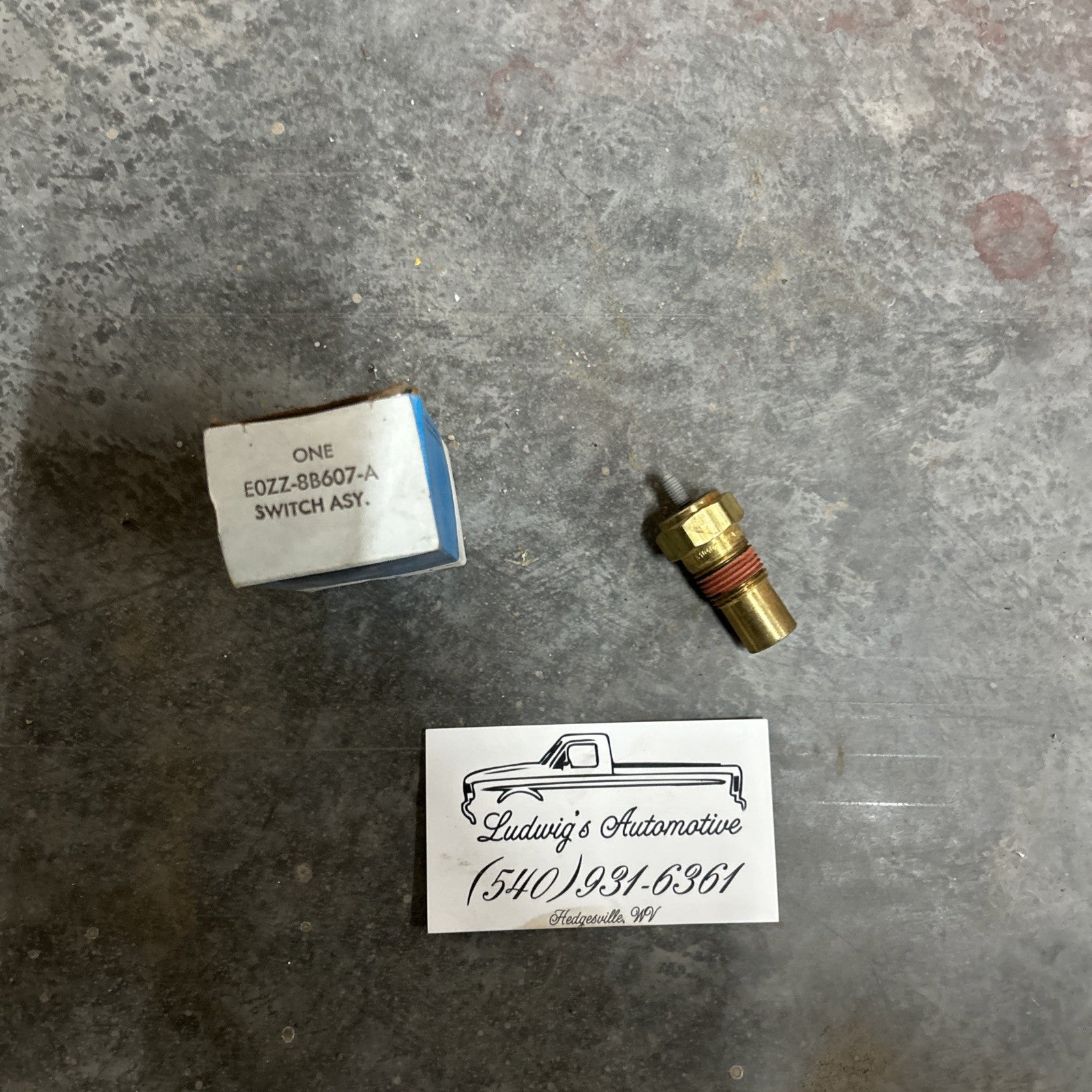 Genuine Ford Radiator Fan Coolant Temperature Switch Sender NOS E0ZZ-8B607-A