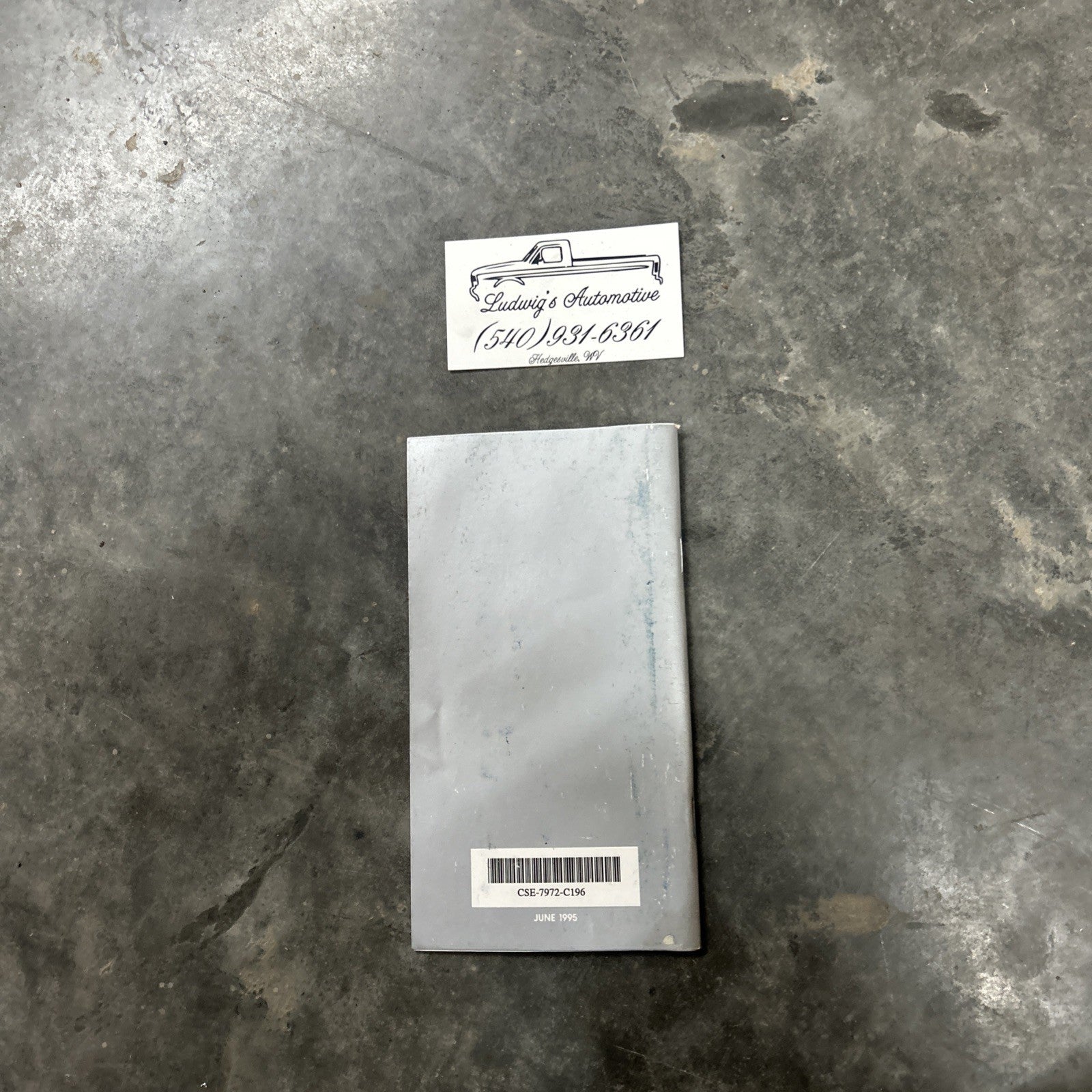 Warranty Manual Booklet 1996 Ford Mustang Bronco F150 F250 Crown Victoria Ranger