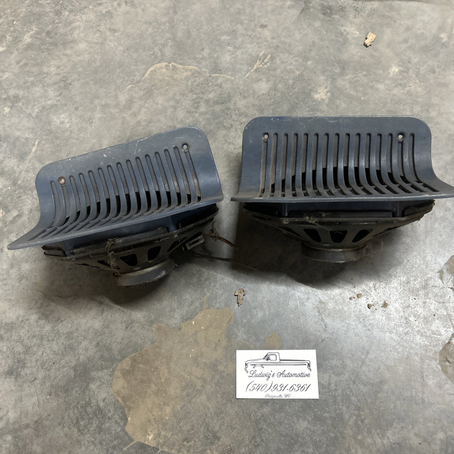 1992 - 1997 Ford F150 F250 F350 Rear Speaker Grilles & Speakers. Blue. OEM