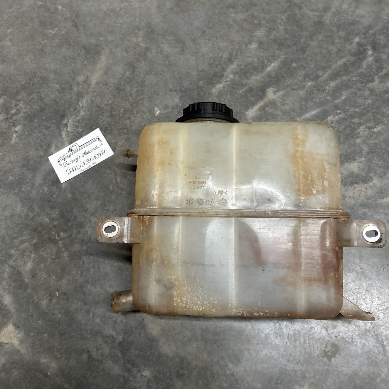 1995 1996 Ford F250 F350 7.3L Truck Coolant Overflow Reservoir OEM  95 96