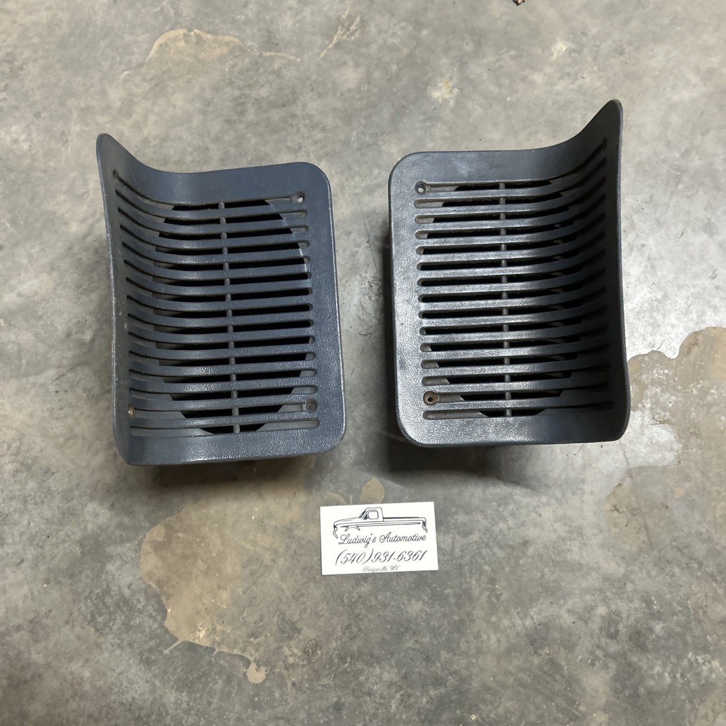 1992 - 1997 Ford F150 F250 F350 Rear Speaker Grilles & Speakers. Blue. OEM