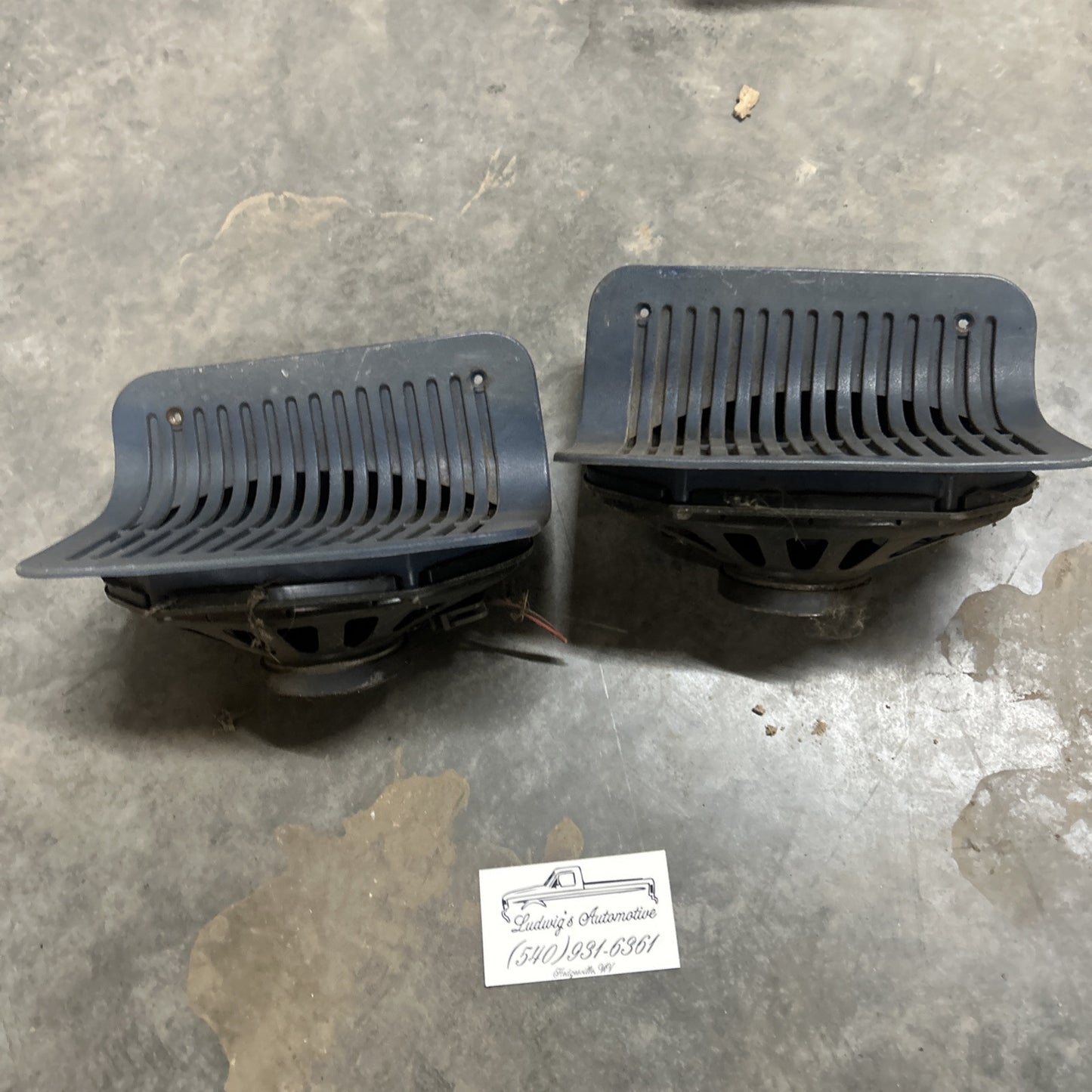 1992 - 1997 Ford F150 F250 F350 Rear Speaker Grilles & Speakers. Blue. OEM