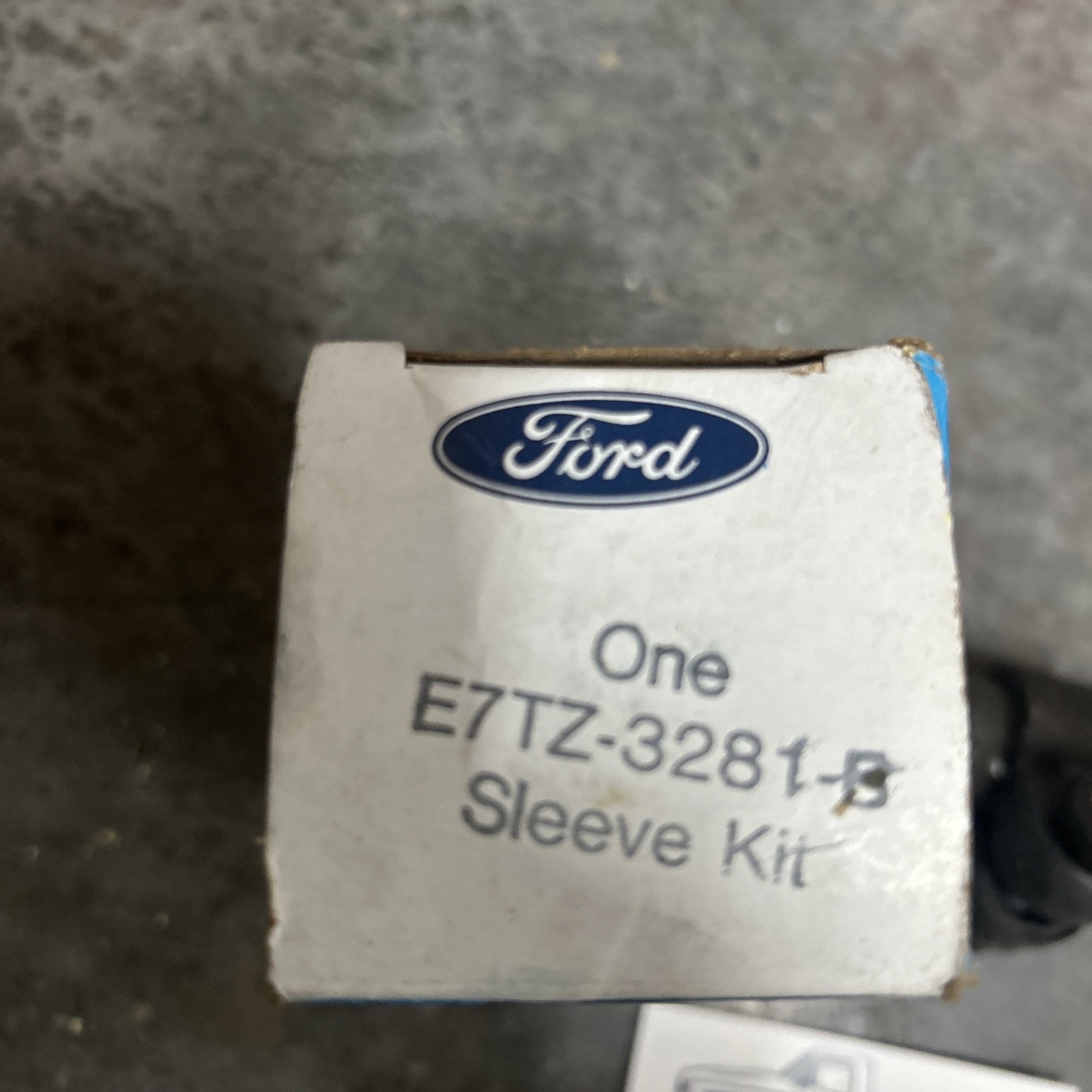 NOS OEM Ford E7tz-3281-b Tie Rod Sleeve Kit